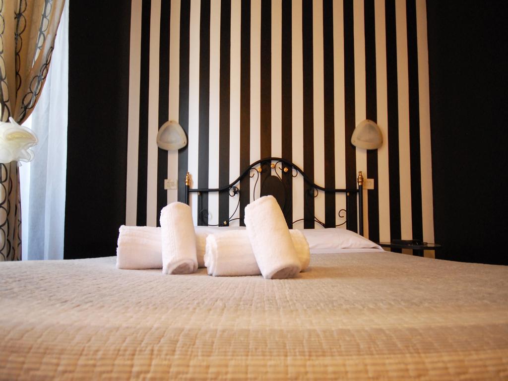 Romadelante Hotel Kültér fotó