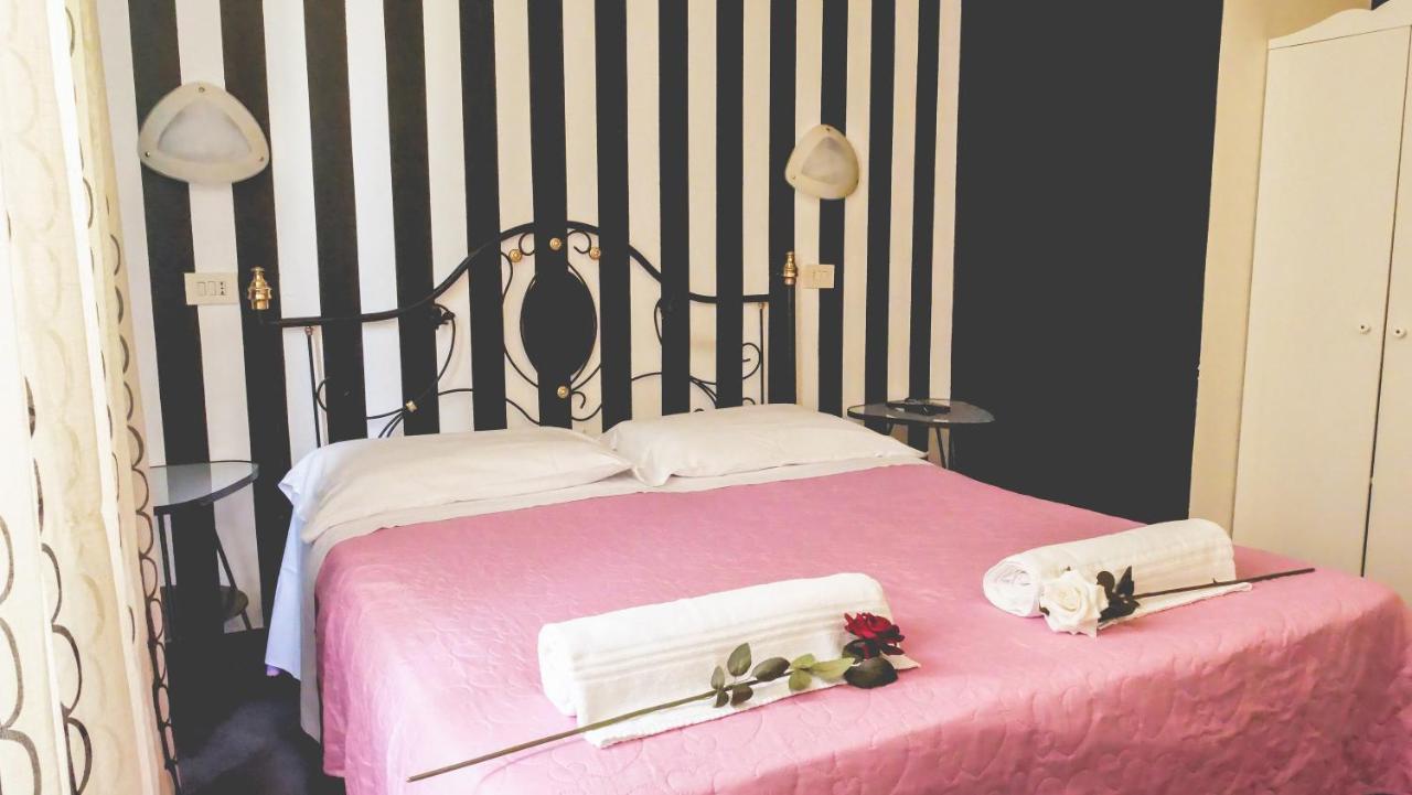 Romadelante Hotel Kültér fotó