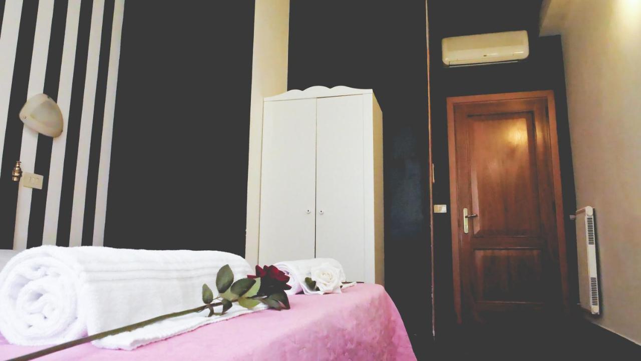 Romadelante Hotel Kültér fotó