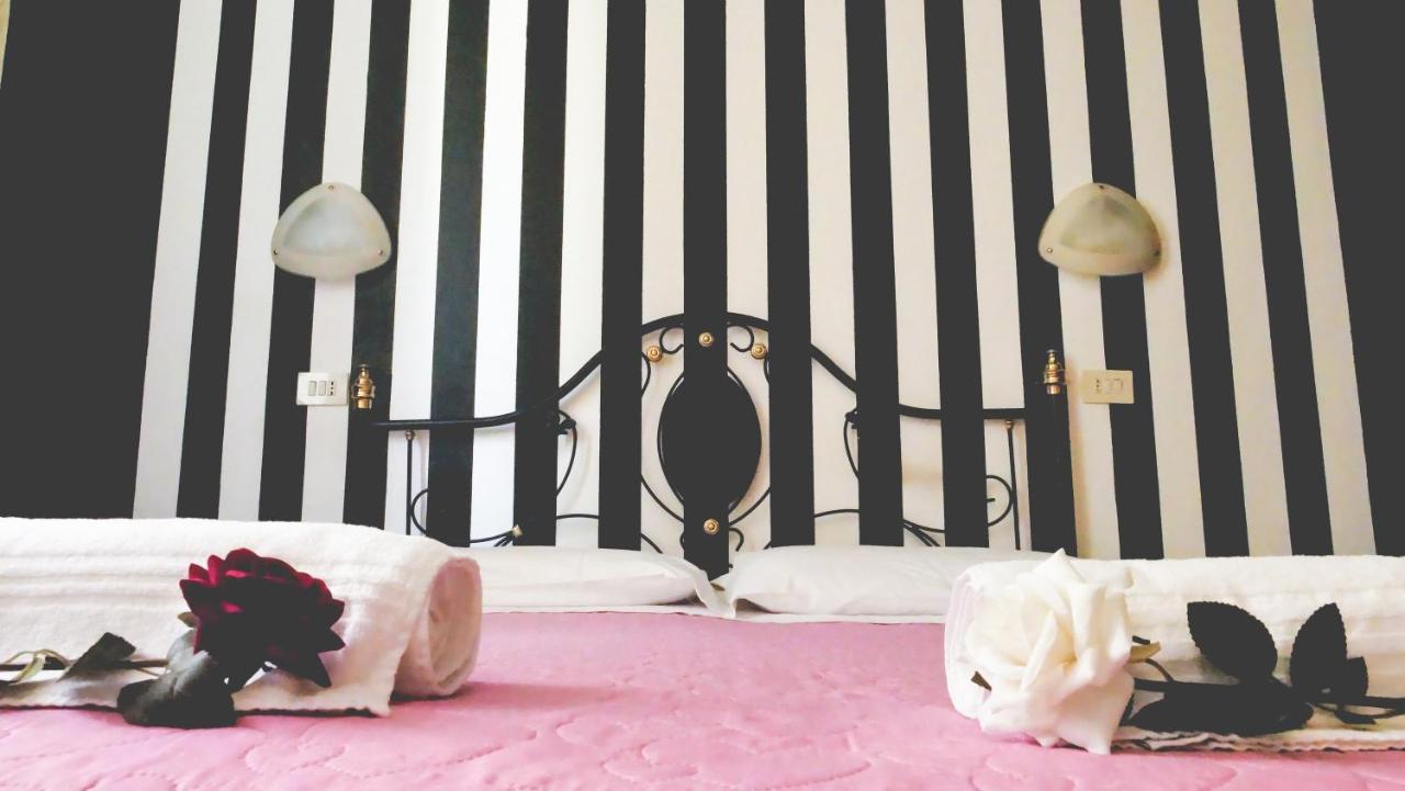 Romadelante Hotel Kültér fotó