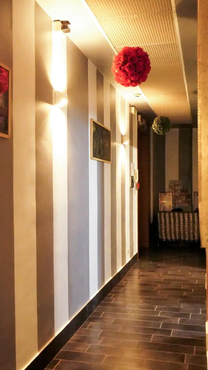 Romadelante Hotel Kültér fotó
